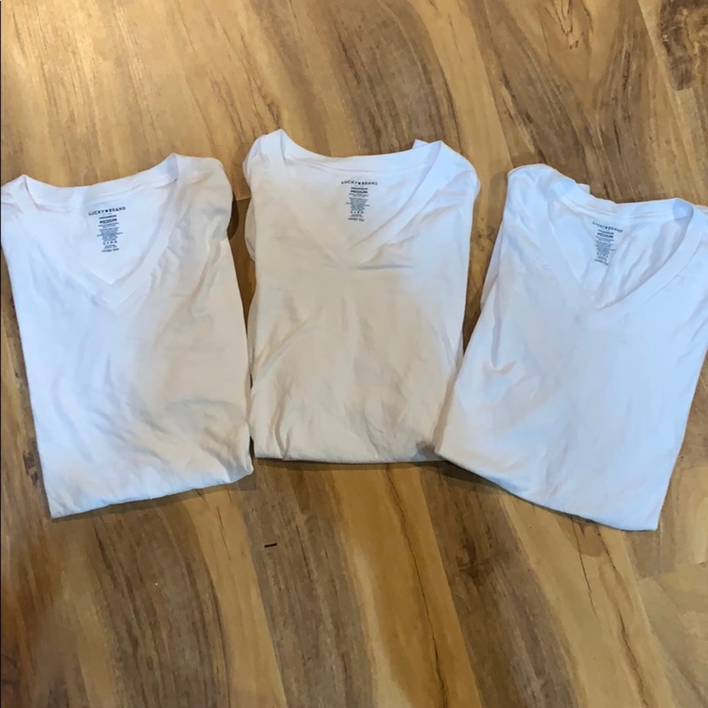 3pk. Lucky white T shirts